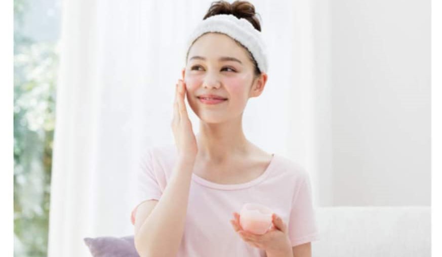 KEM DƯỠNG MOMOPURI CÓ DÙNG ĐƯỢC CHO LÀN DA DẦU MỤN? 