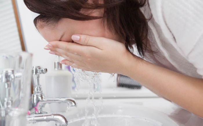 7 CÁCH LÀM SẠCH DA DẦU GIÚP THÔNG THOÁNG LỖ CHÂN LÔNG, NGĂN NGỪA MỤN XUẤT HIỆN