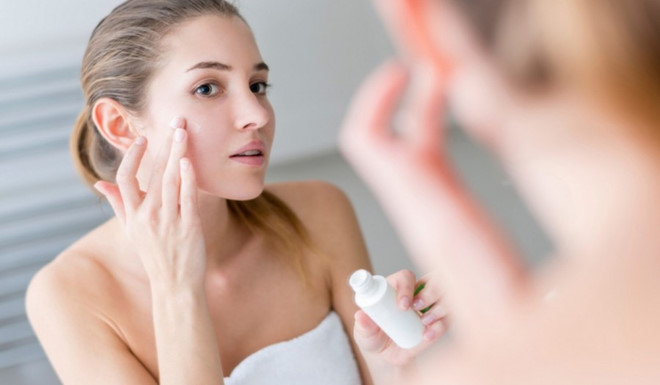 MÁCH NHỎ CÁC BƯỚC DƯỠNG DA BAN ĐÊM CHO DA MỤN CỰC KỲ ĐƠN GIẢN